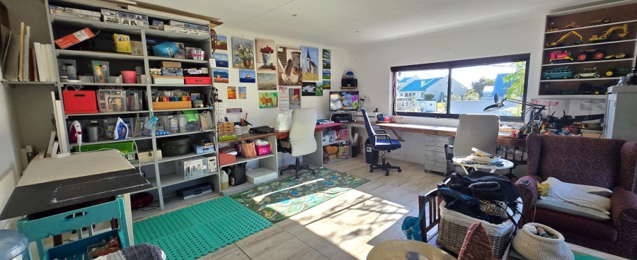 6 Bedroom Property for Sale in Franskraal Western Cape